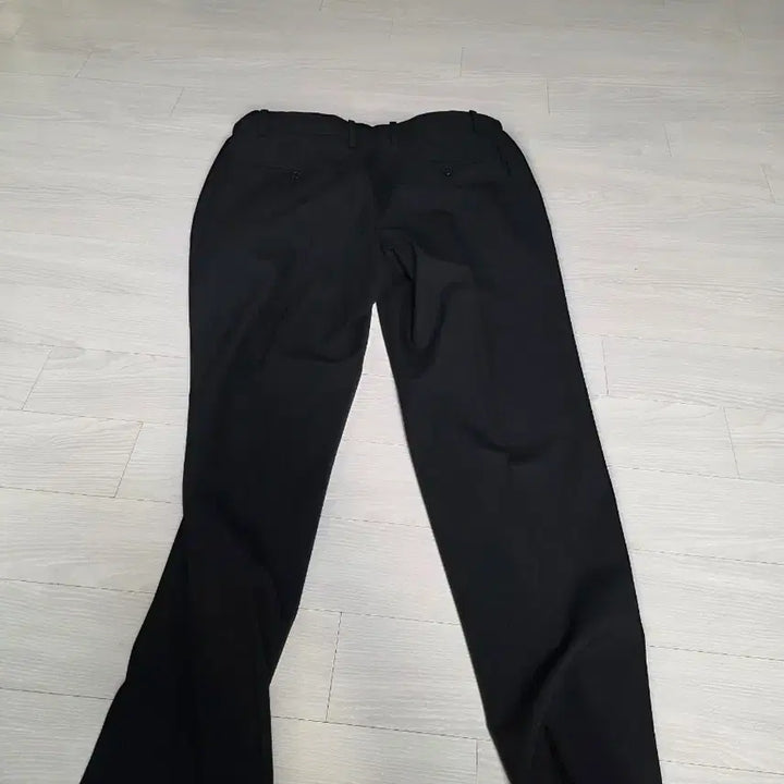 [SOLD OUT] 컨셉원 히든밴딩 테이퍼드 핏 슬랙스 32사이즈