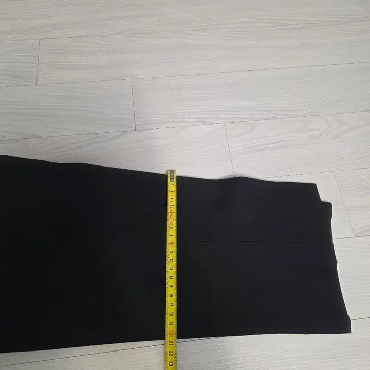 [SOLD OUT] 컨셉원 히든밴딩 테이퍼드 핏 슬랙스 32사이즈