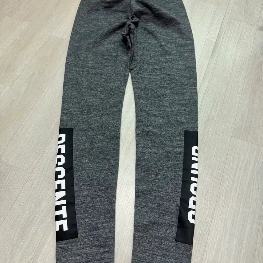 [BUNJANG] Descente Leggings / 데상트 레깅스 판매합니다!