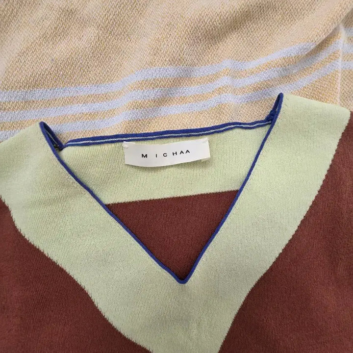 [SOLD OUT] 미샤 MICAAH 브이넥 니트 조끼 브라운