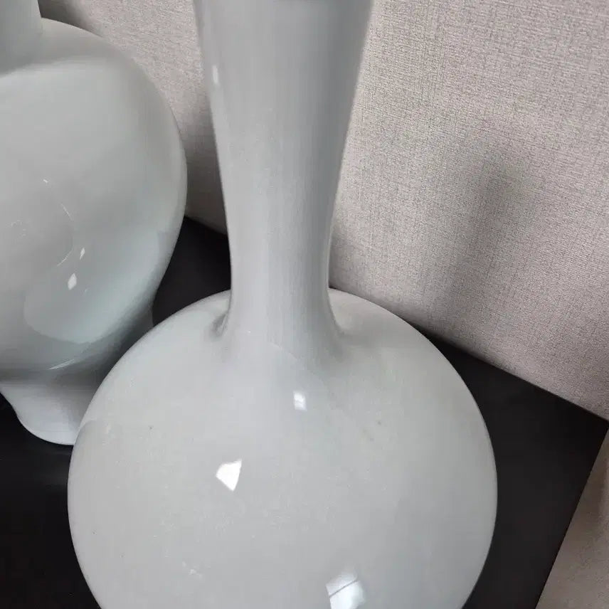 [BUNJANG] Modern White Porcelain Wine Bottle / 모던한 백자 주병