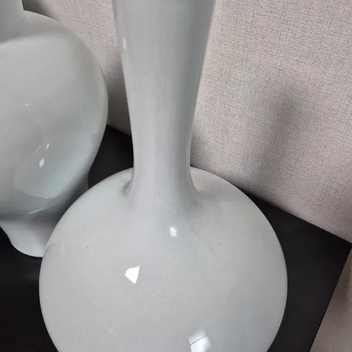 [BUNJANG] Modern White Porcelain Wine Bottle / 모던한 백자 주병