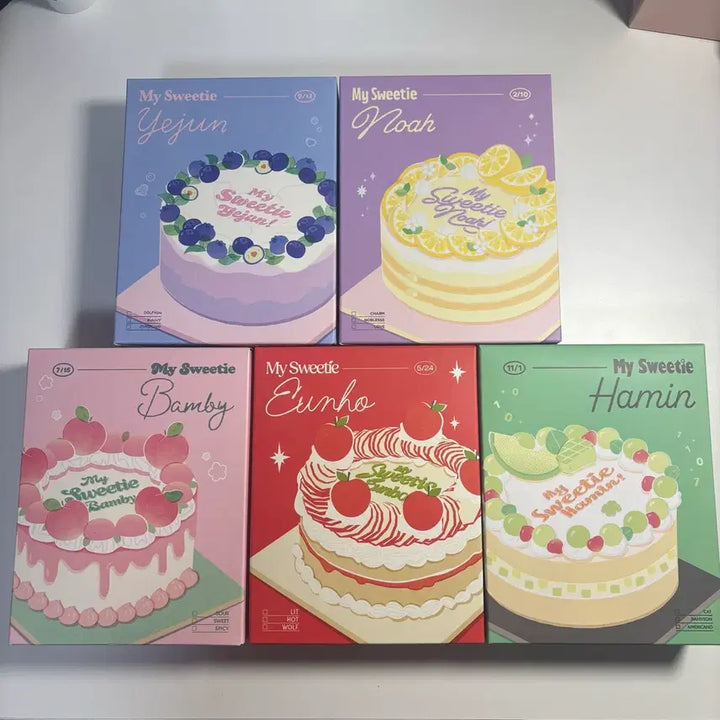 [BUNJANG] PLAVE 2024 Birthday Kit Unsealed Photocard Binder Keychain / 플레이브 2024 생일키트 단순개봉 포카 바인더 키링