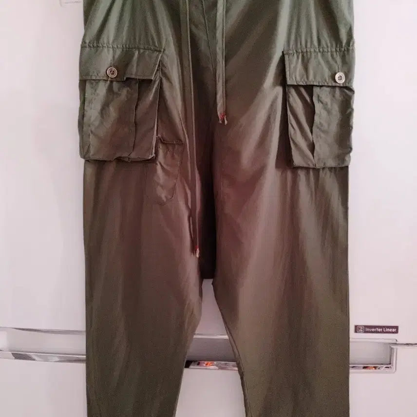 [SOLD OUT] 카키색 카고 배기  바지