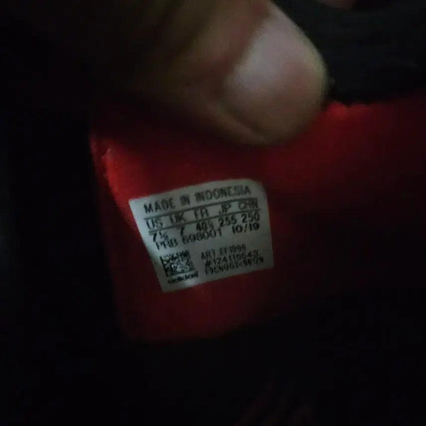 [BUNJANG] Adidas Predator Soccer Cleats Black/Red / 아디다스 프레데터 축구화 블랙/레드