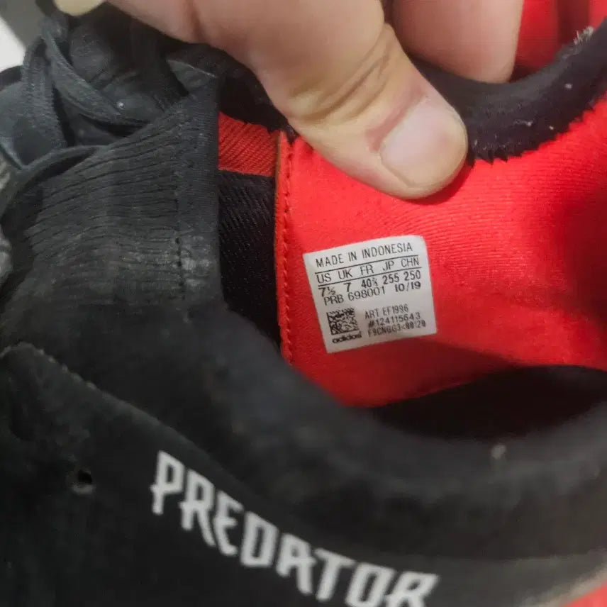 [BUNJANG] Adidas Predator Soccer Cleats Black/Red / 아디다스 프레데터 축구화 블랙/레드