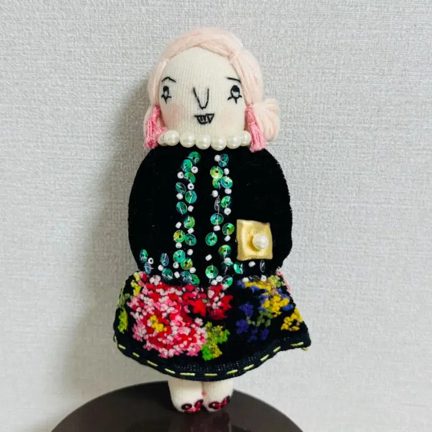 [SOLD OUT] 핸드메이드 인형 키링 브로치