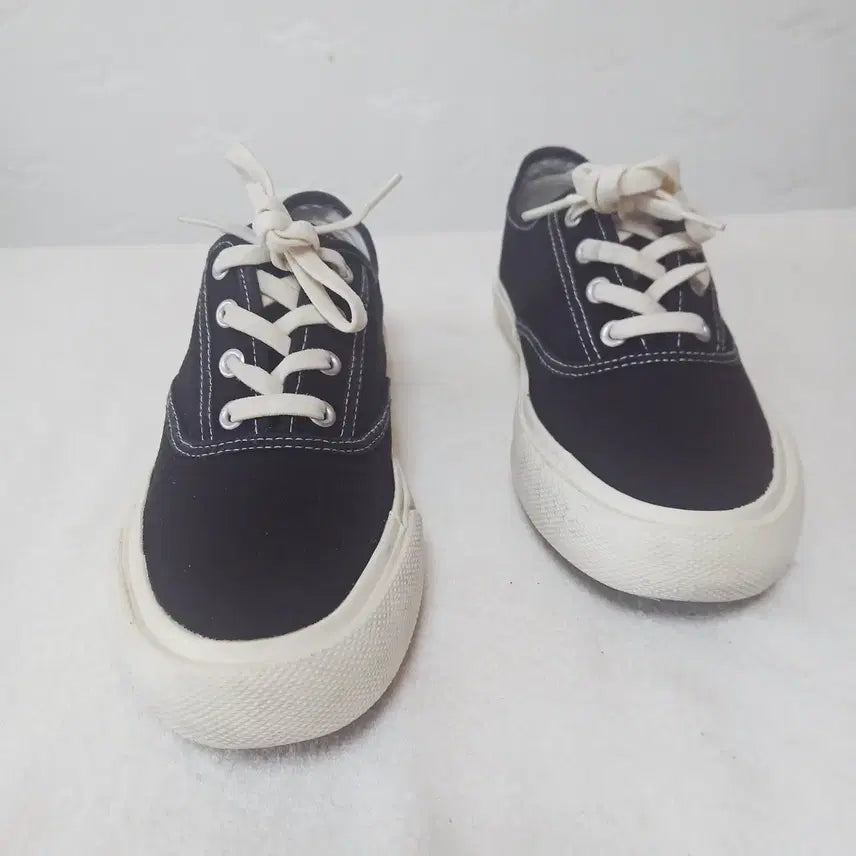 [SOLD OUT] (38) 슈펜스니커즈 250mm