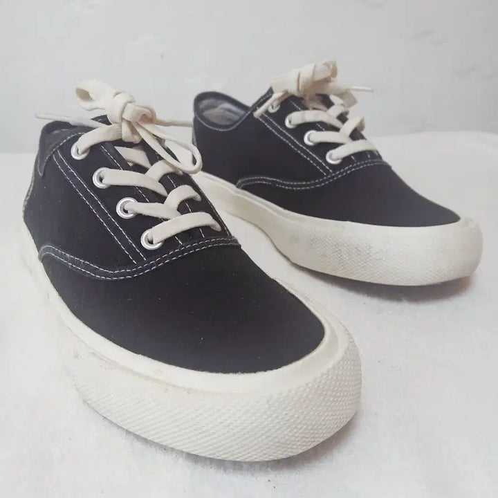 [SOLD OUT] (38) 슈펜스니커즈 250mm