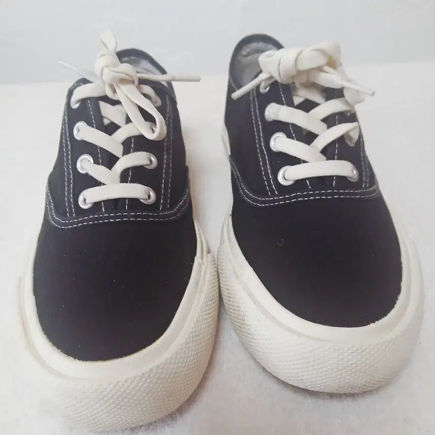[SOLD OUT] (38) 슈펜스니커즈 250mm