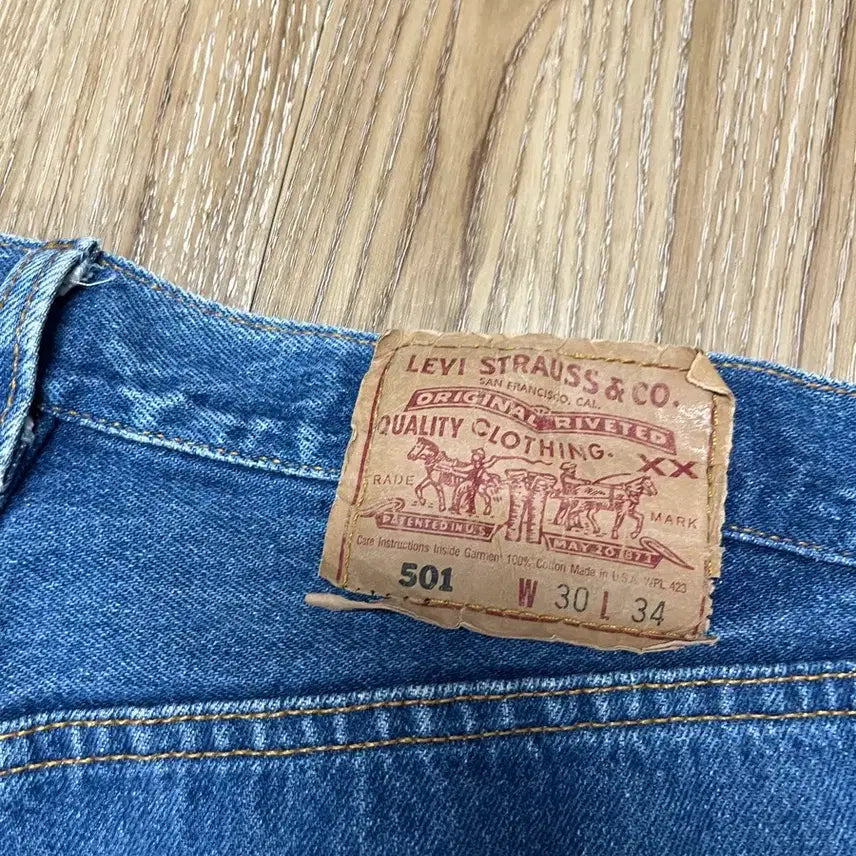 [SOLD OUT] 90s USA 리바이스 501 청바지 29