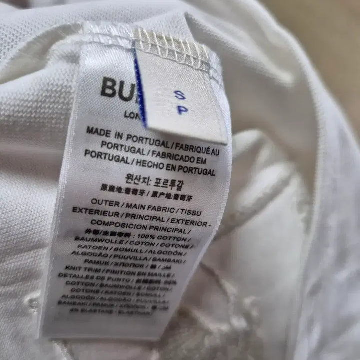 [BUNJANG] Burberry White T-Shirt with Patch (S) / 새상품 )버버리 화이트 티셔츠 패치 장식
