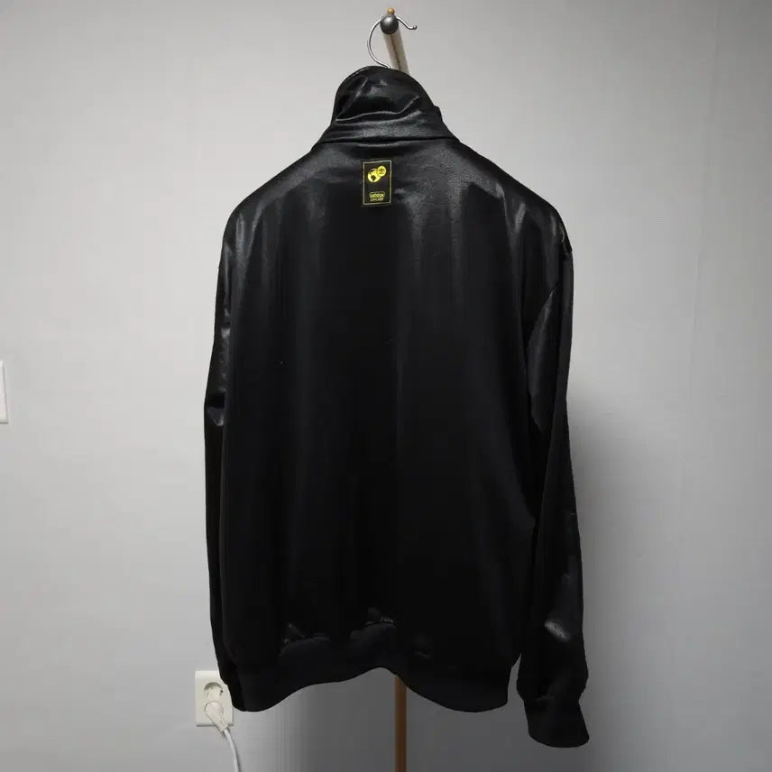 [SOLD OUT] L ) 레어템 아디다스 올드스쿨 칠레 져지