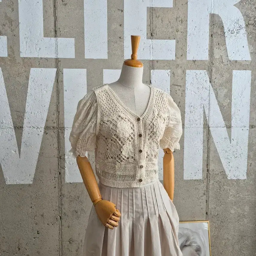 [BUNJANG] Crochet Lace Crop Cardigan / 크로셰 레이스 크롭가디건(SB8