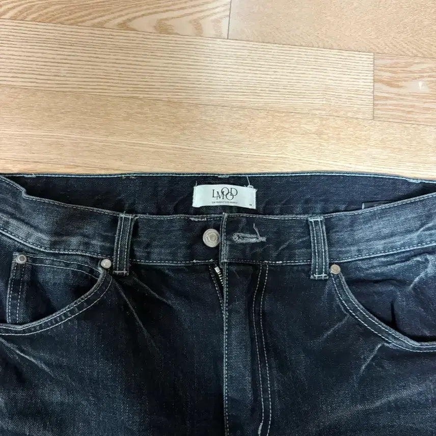 [BUNJANG] Elmood Slash Flare True Blue Jeans / 엘무드 슬래시 플레어 트루블루 (48)
