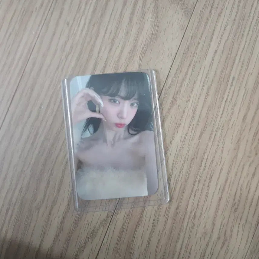 [SOLD OUT] 이채영 하얀그리움 공방포카