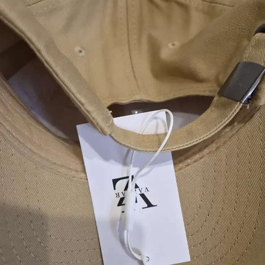 [SOLD OUT] 이쁜 모자 미사용으로 싸게 팔아요