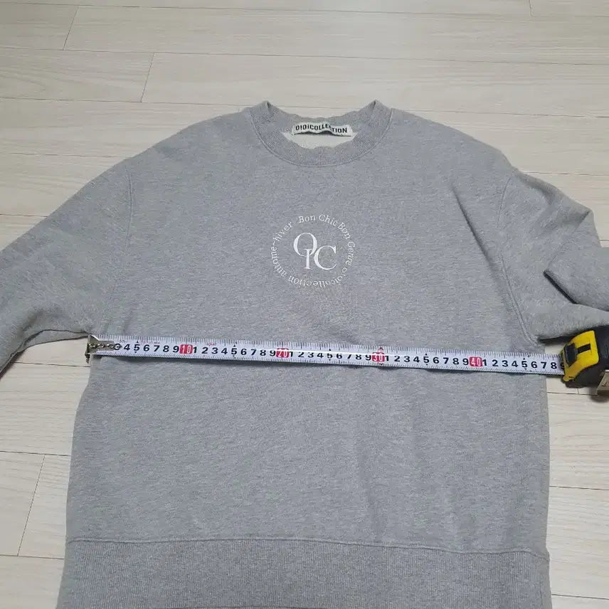 [BUNJANG] OIOICOLLECTION Grey Sweatshirt / OIOICOLLECTION 회색 맨투맨 티셔츠