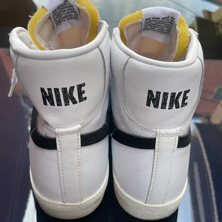 [BUNJANG] Nike Blazer High White Black Sneakers / 나이키 블레이저 흰검 하이 스니커즈