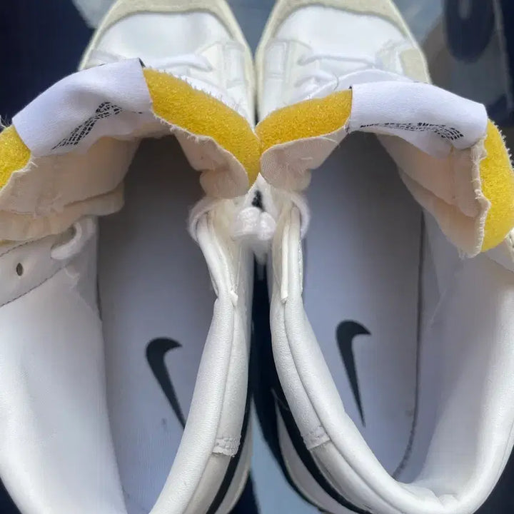 [BUNJANG] Nike Blazer High White Black Sneakers / 나이키 블레이저 흰검 하이 스니커즈