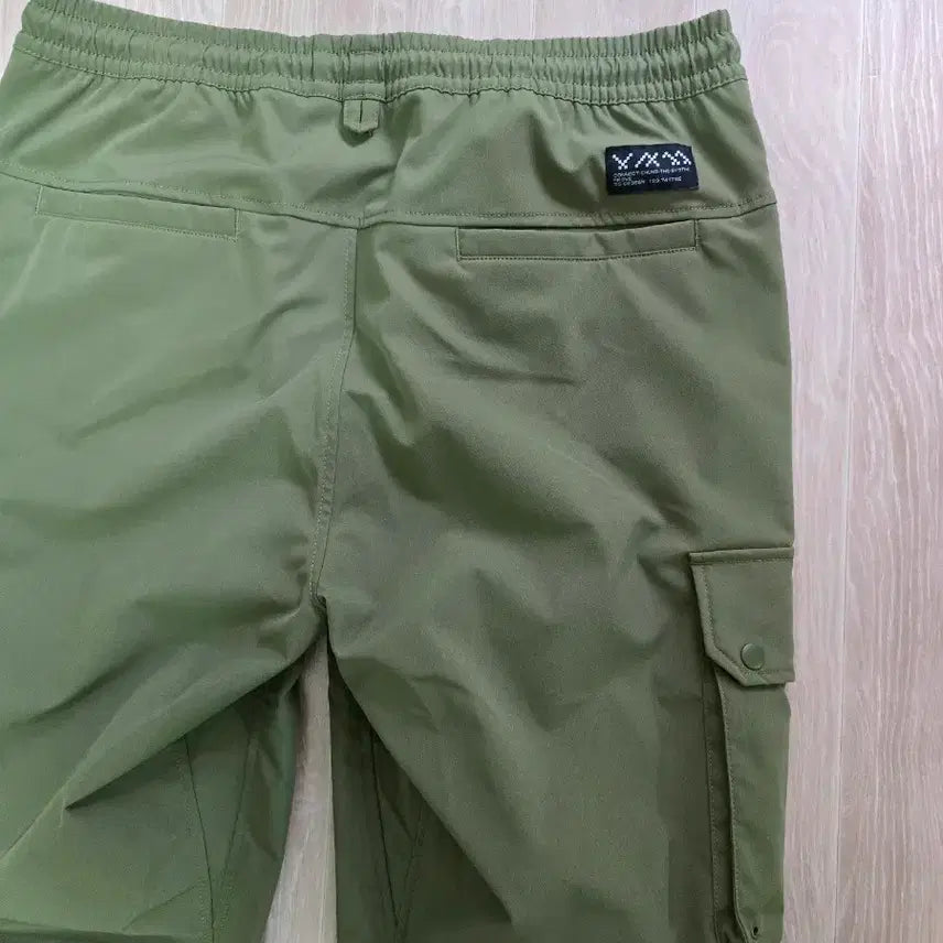 [SOLD OUT] (새상품) 아디다스 정품 우븐 카고 조거 팬츠 매장판 15만원대