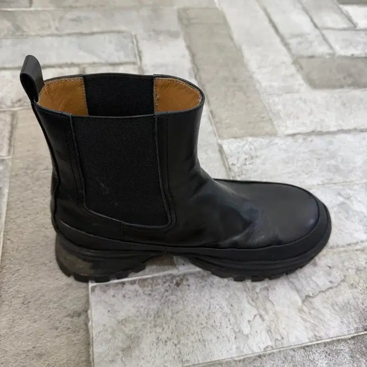 [SOLD OUT] 얼바닉 비브람 첼시 부츠 38 L
