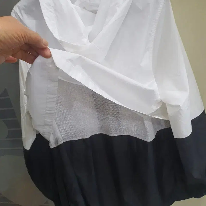[SOLD OUT] 나이키 바람막이 화이트 블랙 XL  95