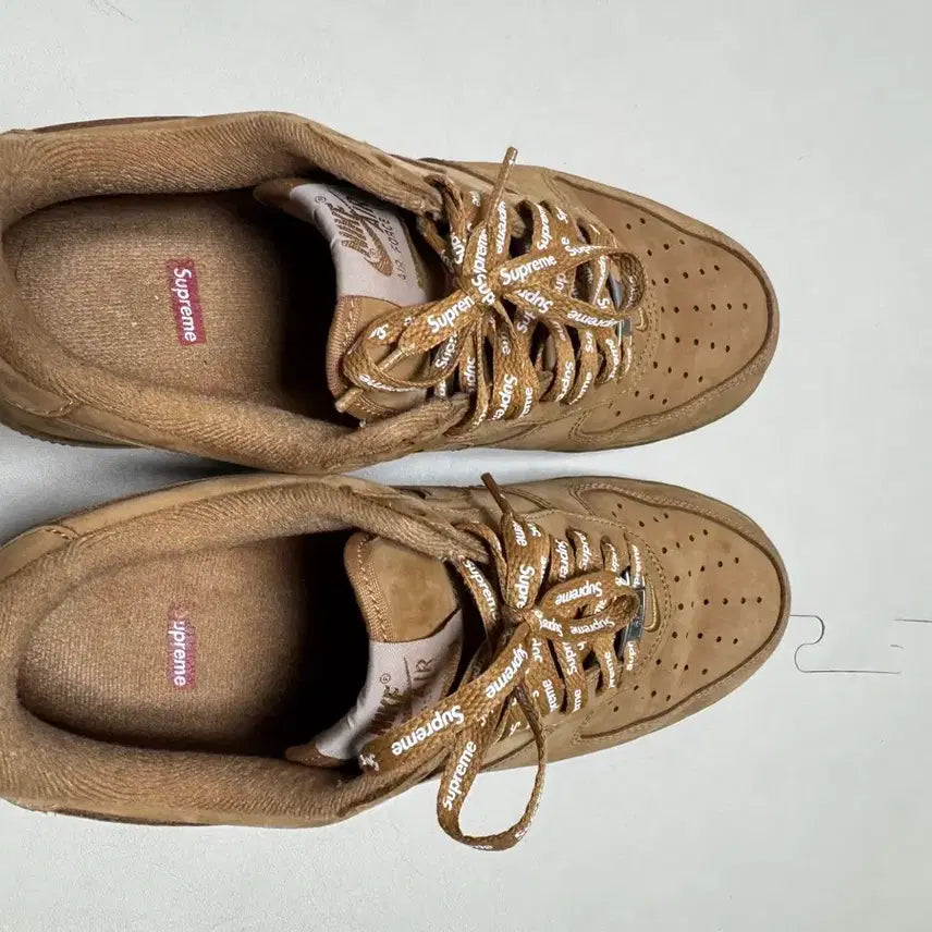 [SOLD OUT] [265] 나이키 x 슈프림 된장 포스