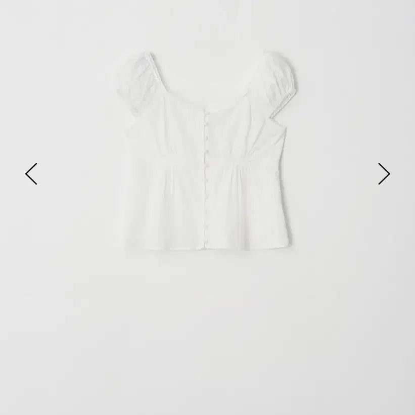 [SOLD OUT] leeds리즈 judy puff blouse 아이보리