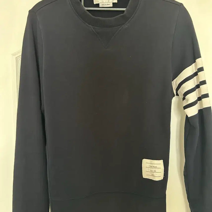 [SOLD OUT] 톰브라운 사선 네이비 맨투맨