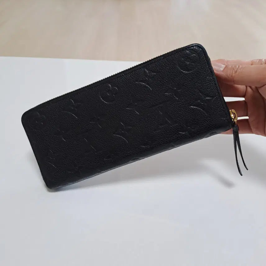 [SOLD OUT] [100%/정품] 루이비통 앙프렝뜨 클레망스 장지갑 블랙