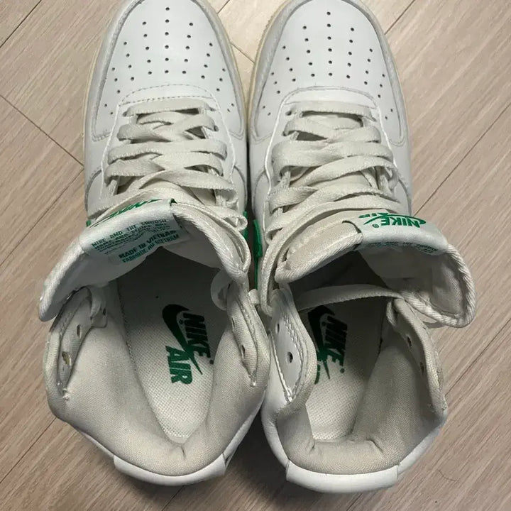 [BUNJANG] Nike Air Force High White/Green Sneakers / 나이키 에어포스하이 265