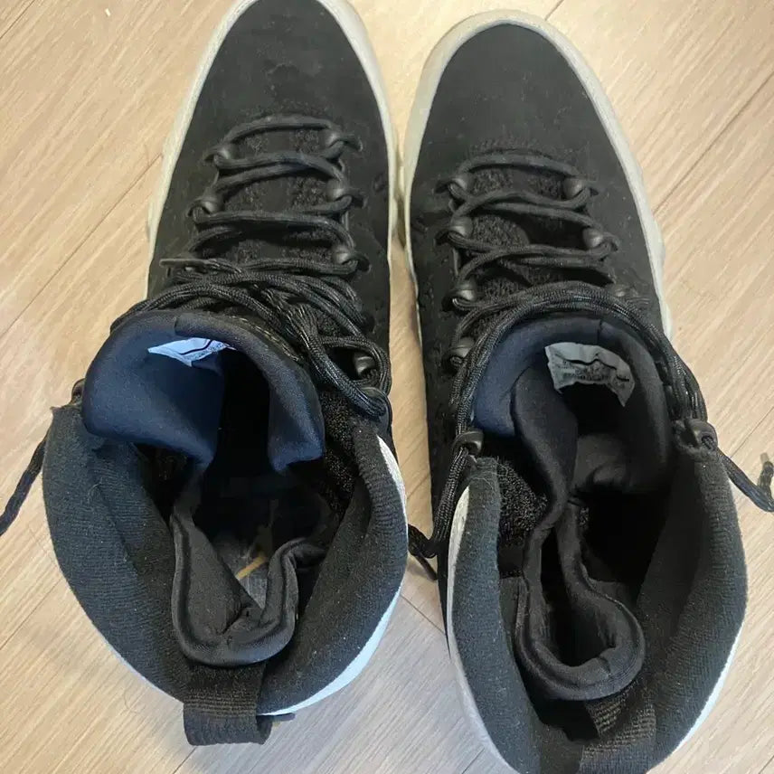 [BUNJANG] Air Jordan 9 Black/White Sneakers (Size 275) / 에어조던 9 검흰 275