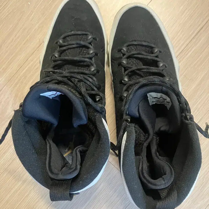 [BUNJANG] Air Jordan 9 Black/White Sneakers (Size 275) / 에어조던 9 검흰 275