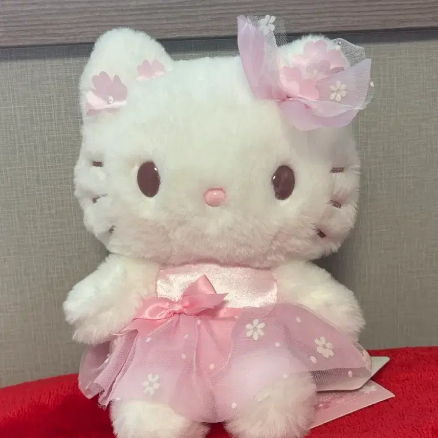 [BUNJANG] Sanrio Hello Kitty Sakura Plush Doll / 산리오 벚꽃 사쿠라 키티 헬로키티 누이구루미 인형