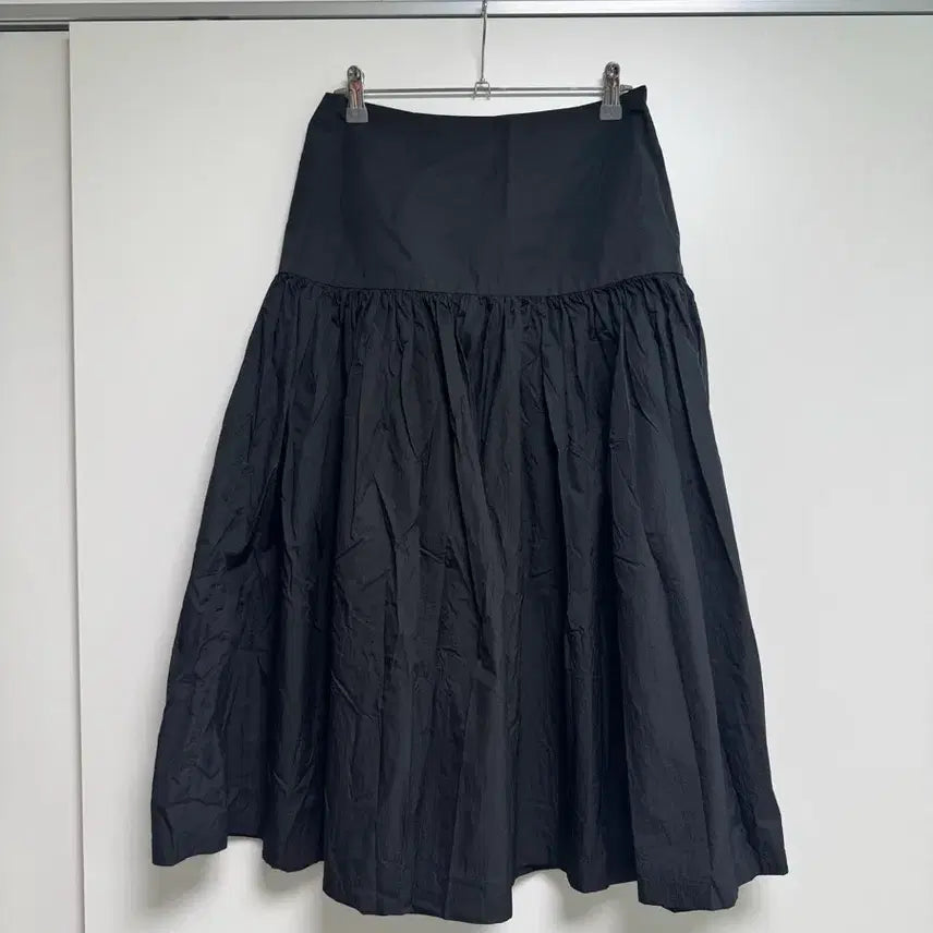 [BUNJANG] AMOMENTO 25SS Shirring Culotte Pants Black / 아모멘토 25SS Shirring Culotte Pants 블랙 1