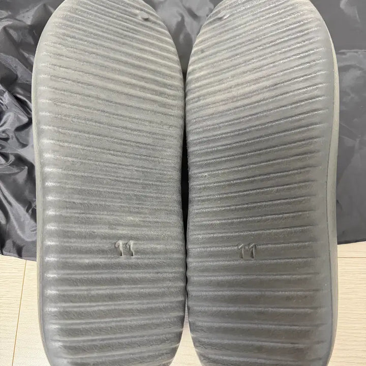 [SOLD OUT] [11]이지 sl-01 yeezy 블랙