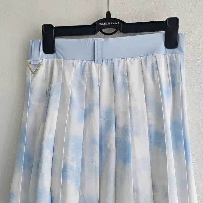 [BUNJANG] Sky Blue Cloud Print Pleated Skirt / (새옷) 하늘색 구름 프린팅 플리츠 스커트 s