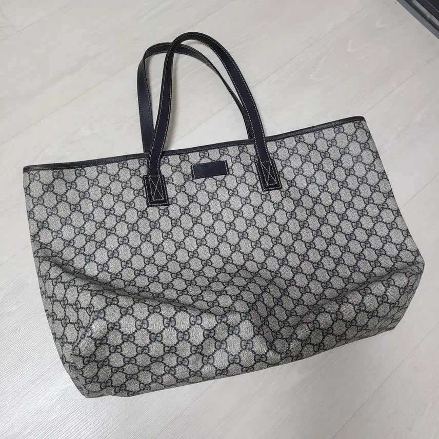 [SOLD OUT] 구찌 GG 로고 패턴 토트백