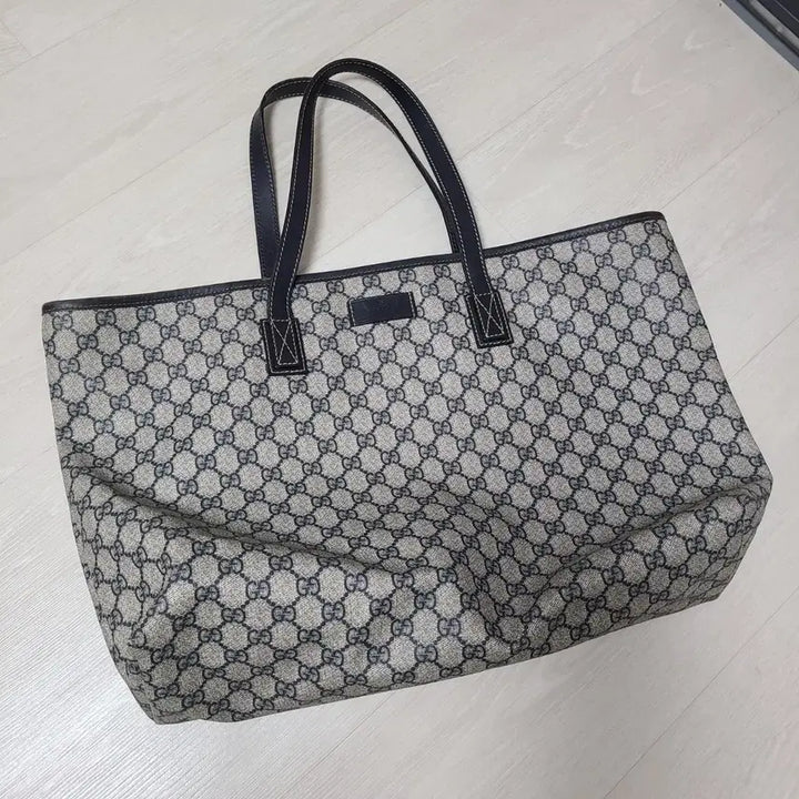 [SOLD OUT] 구찌 GG 로고 패턴 토트백