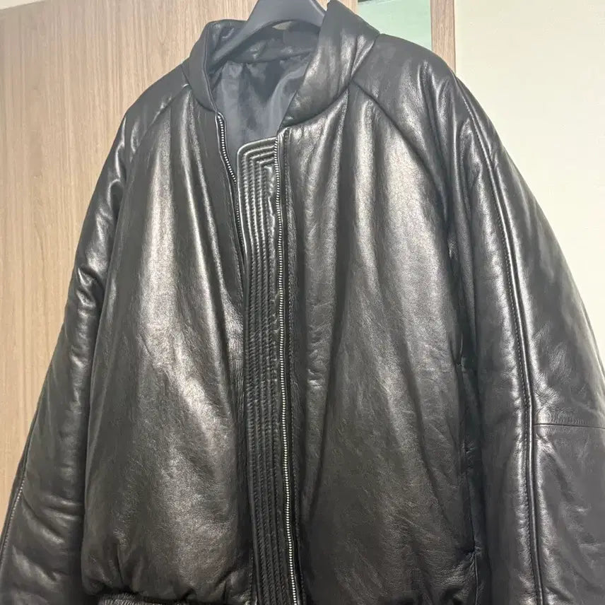 [BUNJANG] Stu Padded Lambskin Bomber Leather Jacket / 급처 stu 25fw 패디드 렘스킨 봄버 가죽자켓