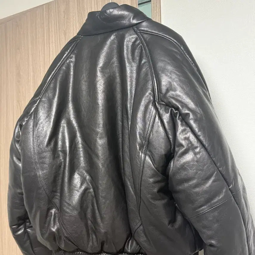 [BUNJANG] Stu Padded Lambskin Bomber Leather Jacket / 급처 stu 25fw 패디드 렘스킨 봄버 가죽자켓