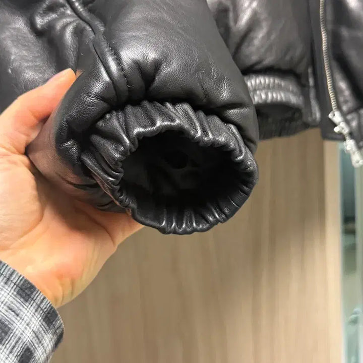 [BUNJANG] Stu Padded Lambskin Bomber Leather Jacket / 급처 stu 25fw 패디드 렘스킨 봄버 가죽자켓