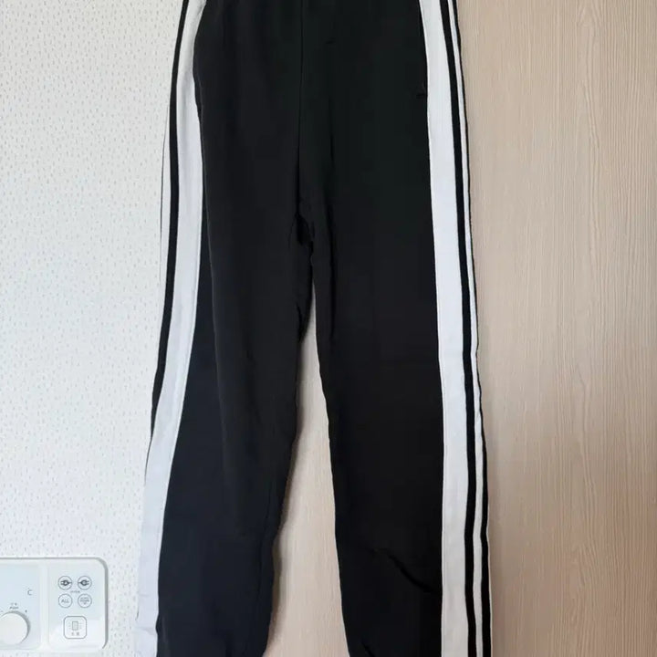 [SOLD OUT] 아디다스 아디브레이크 팬츠 블랙