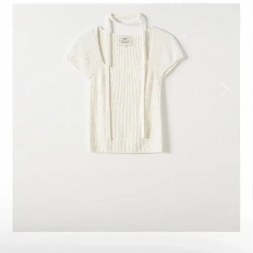 [BUNJANG] FYEO Muffler Short Sleeve Knit / 포유온 FYEO 머플러 반팔 니트