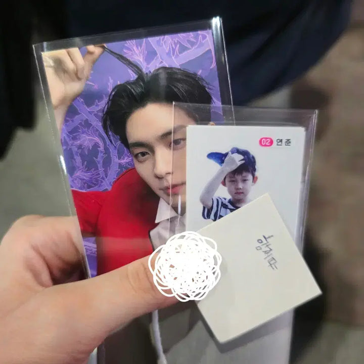 [SOLD OUT] 투바투 가시잠바 공방포카+띠부실 세트 양도 (연준 수빈 범규 태현 휴닝)