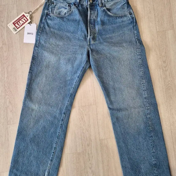 [SOLD OUT] lvc55501 도르닉 32/30 새상품