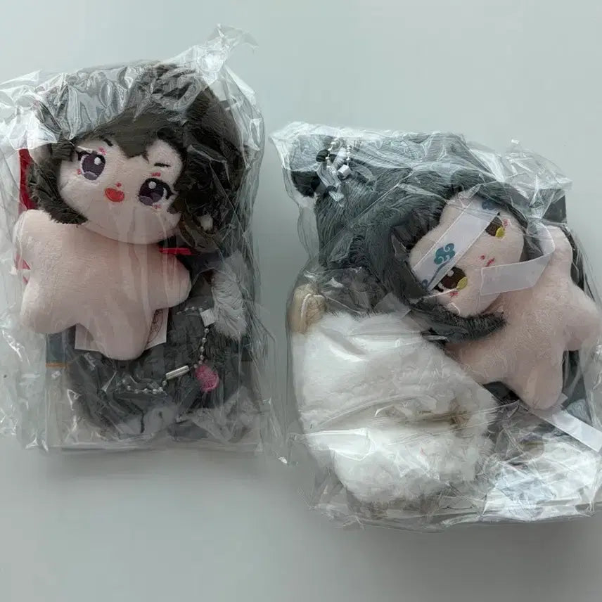 [BUNJANG] Mo Dao Zu Shi Wei Wuxian &amp; Lan Wangji Rabbit Plush Bundle Set (Includes Outfits) / (일괄 새상품)마도조사 누이 망기 무선 토끼 옷포함 망무