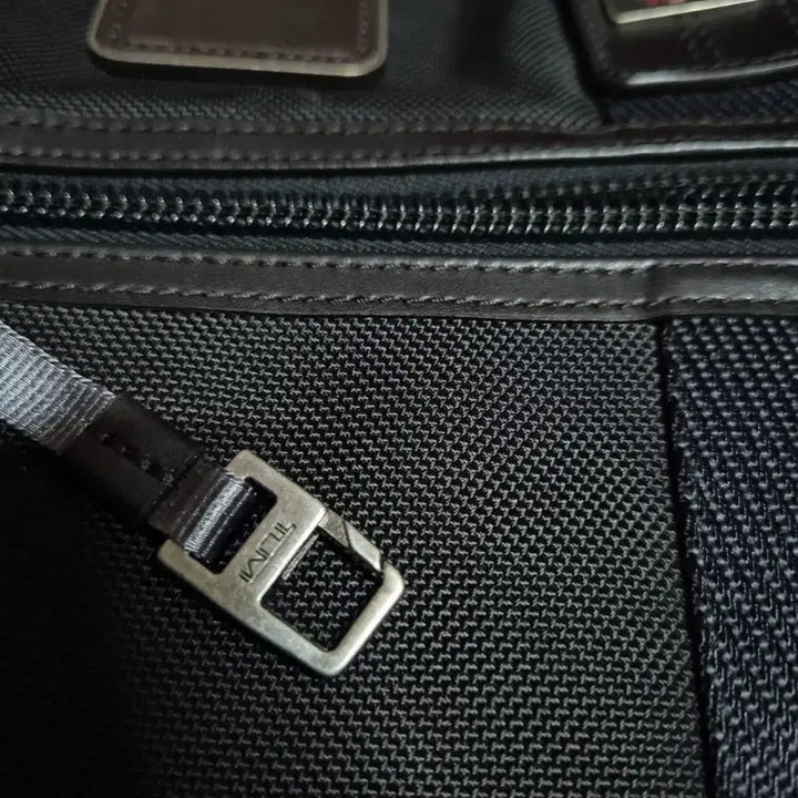 [BUNJANG] TUMI Alpha Bravo Andrews Slim Briefcase / 투미 TUMI 알파브라보 앤드루스 슬림 브리프케이스