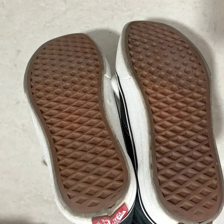 [BUNJANG] Vans Old Skool Sneakers / 반스 올드스쿨 220